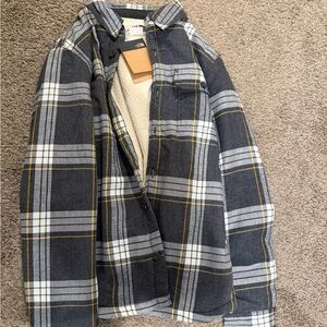 North Face Gray and Yellow Plaid Button-Up Shirt w/ Sherpa fleece